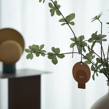 Load image into Gallery viewer, Grado Scented Card - PAKLEIMO

